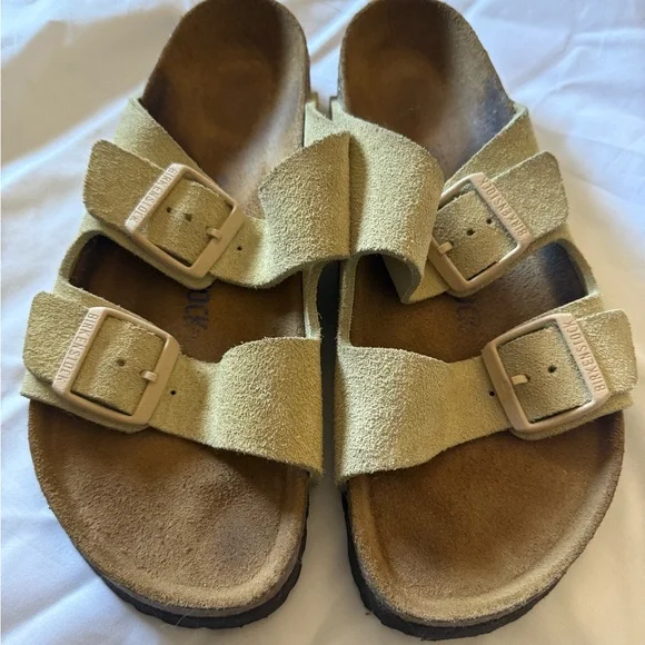Birkenstock Kids Sandals in Tan Suede - Picture 1 of 8